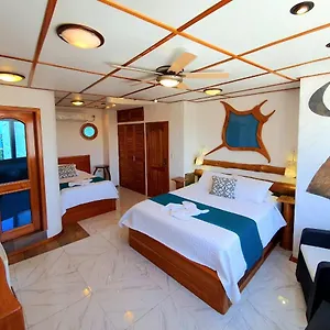 Bed & Breakfast Casa Ocean Pier, Puerto Ayora (Galapagos Islands)